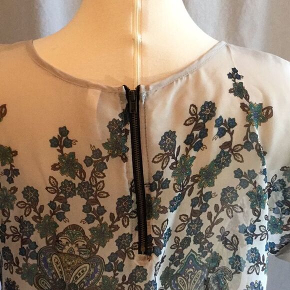 Sheer crop top with back zipper by XHILARATION med - Picture 6 of 8